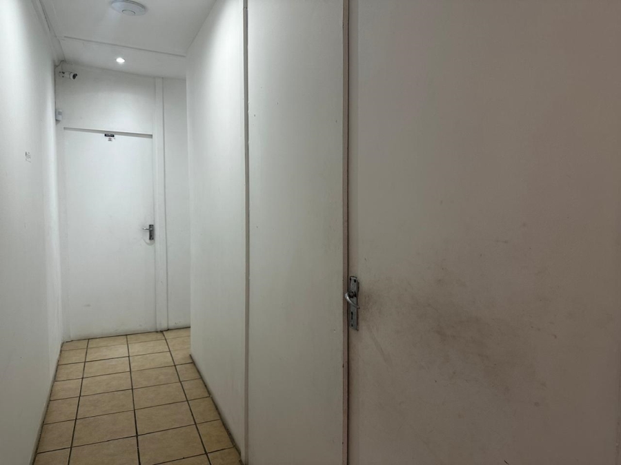 6 Bedroom Property for Sale in Brandwag Free State